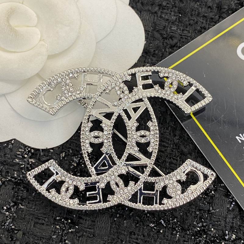 Chanel Brooch 09yxq11